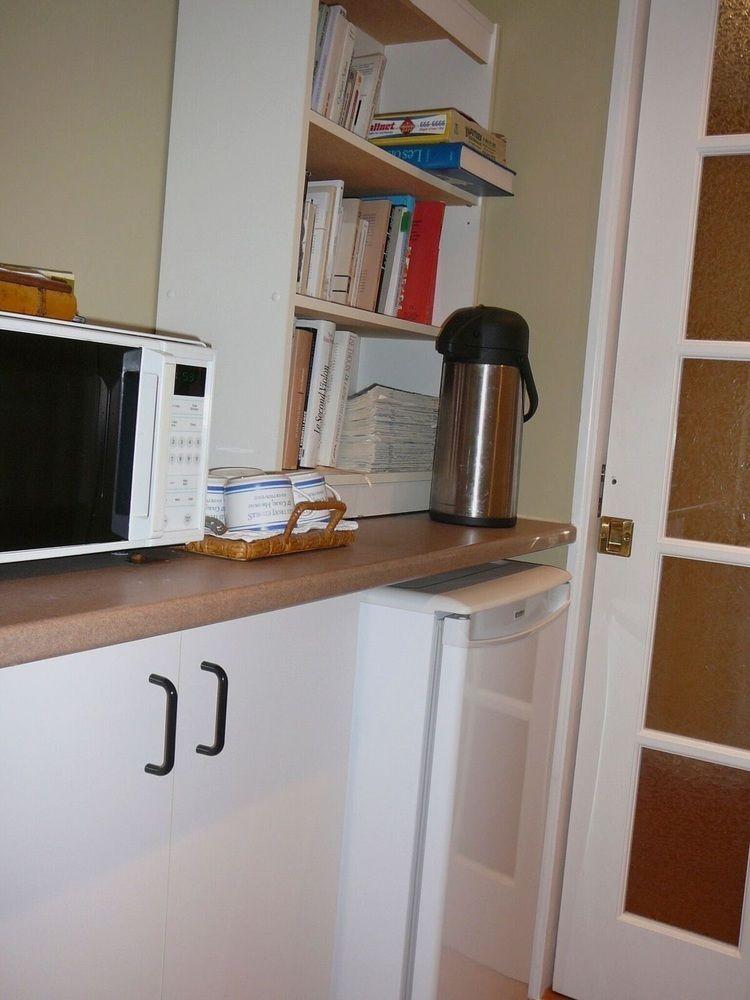 La Bedondaine Bed & Breakfast